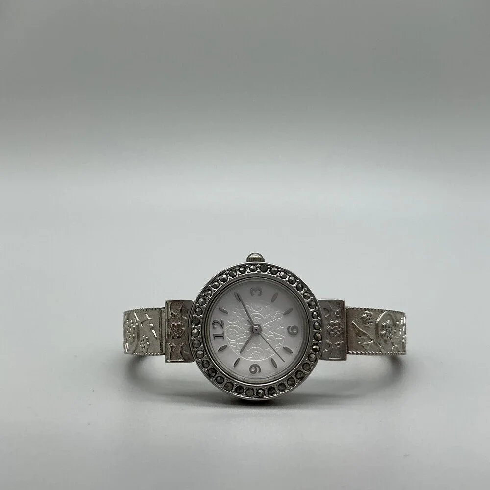 Valletta Womens Watch 24mm Silver Tone Floral Scroll Stretch Band New Battery